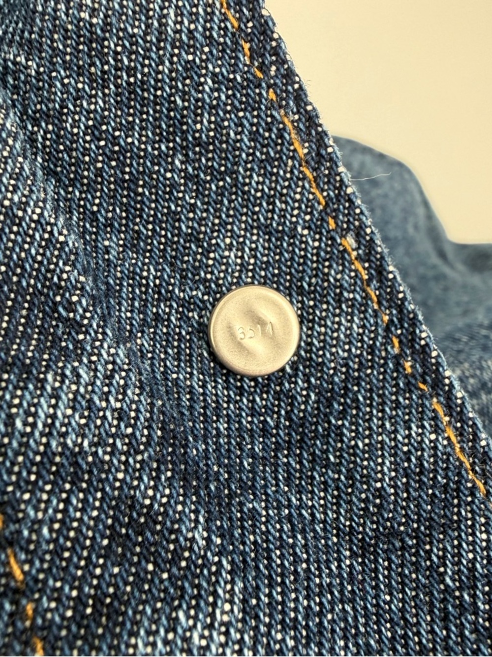 Levi’s Women’s Trucker Denim Jacket 74457 Side Zip Hem Blue L NWT - Picture 13 of 16